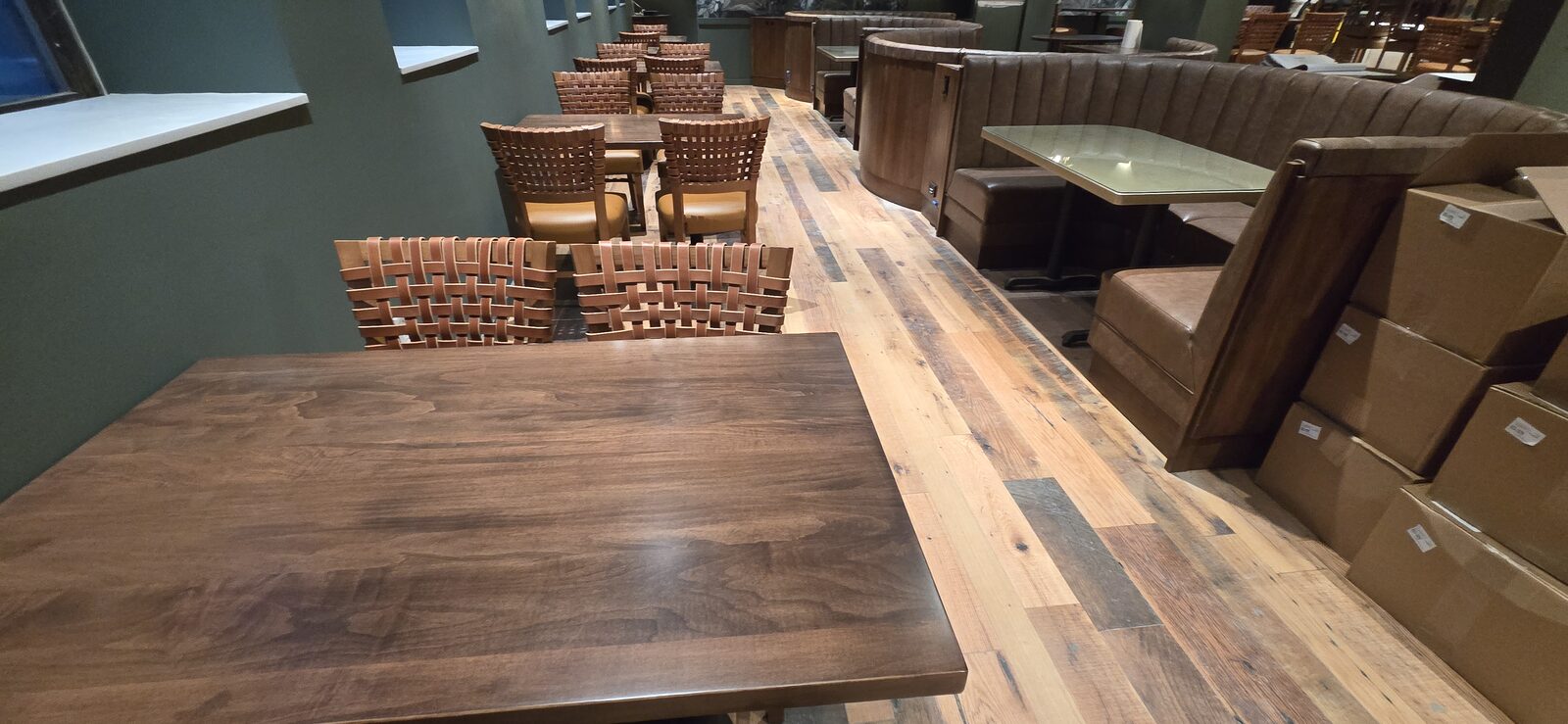 Tables & Booths Pre-Opening — Abode