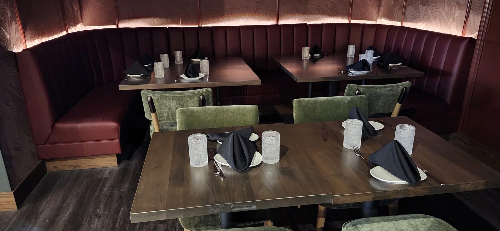 Fine Dining Tables — Mister Mister